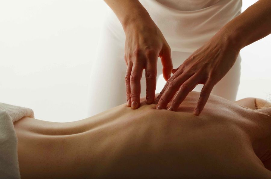 Pijat Refleksi dapat Meningkatkan Postur dan Tubuh Ideal